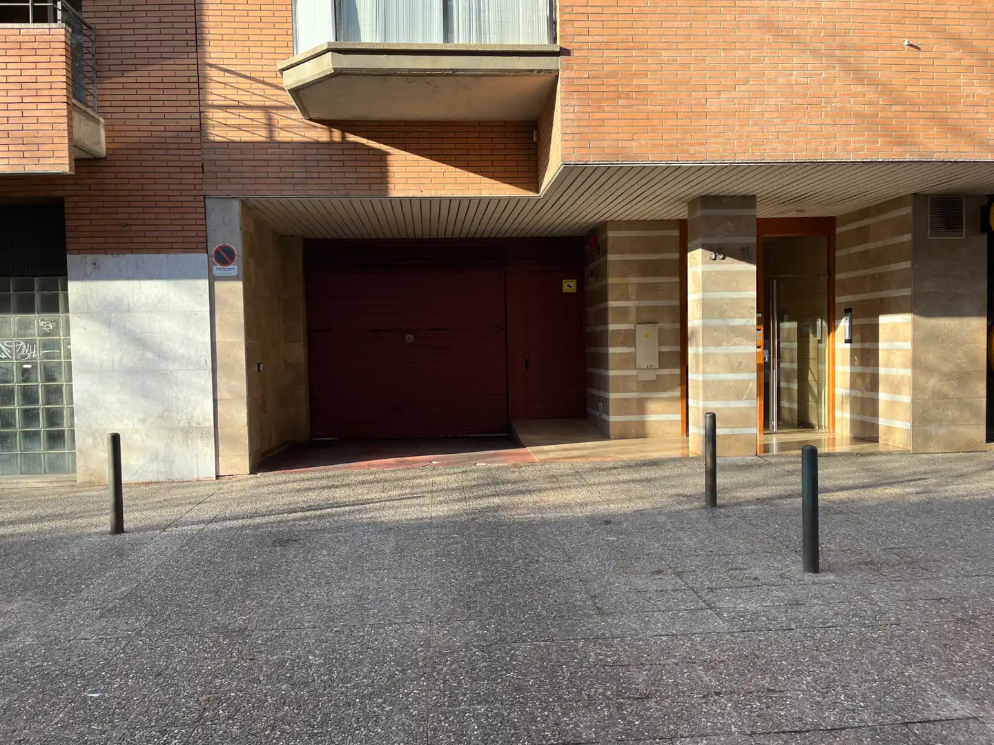 Individual with lift for sale in Carrer de Bernat Boades 31, imagen 2
