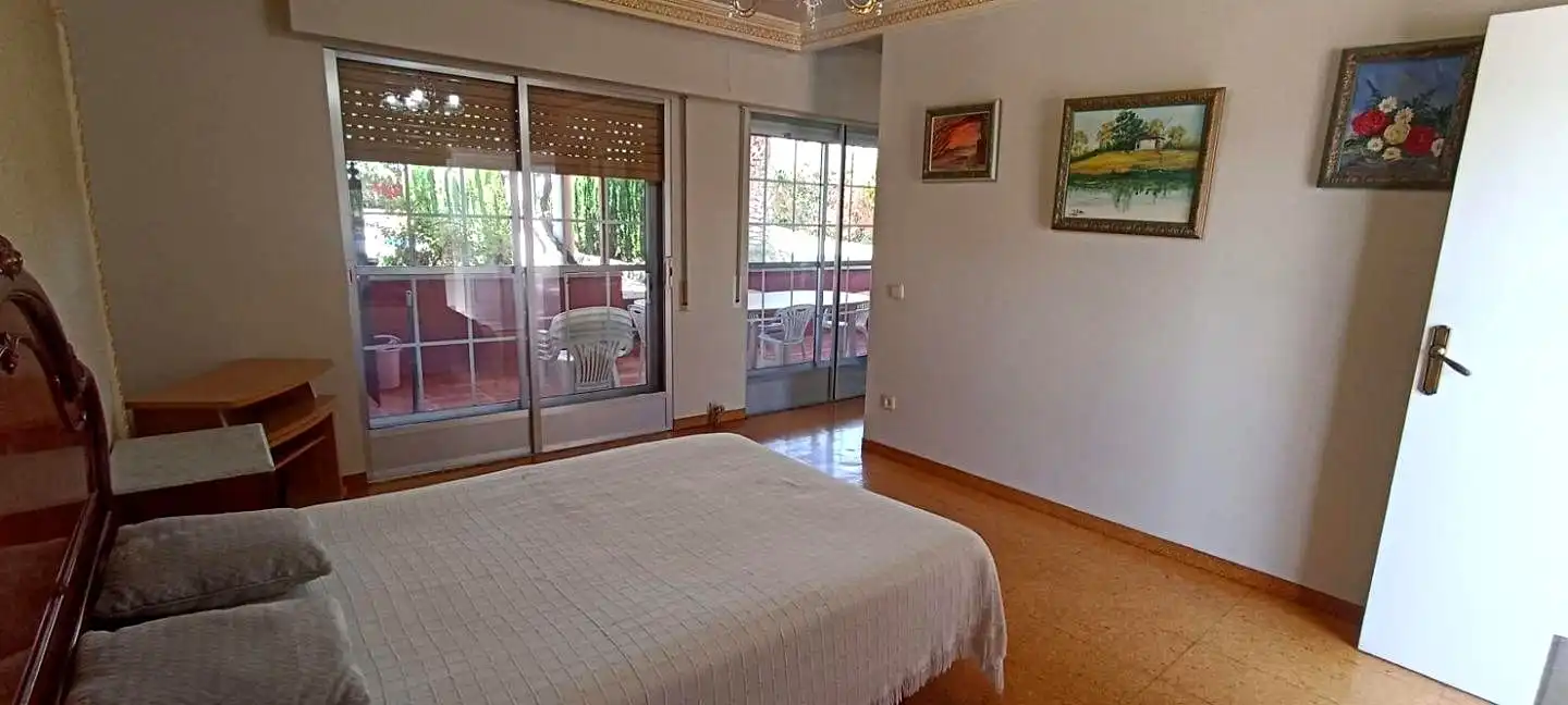 Habitación de Casa o chalet en venta en Villamediana de Iregua con Aire acondicionado, Calefacción y Jardín privado