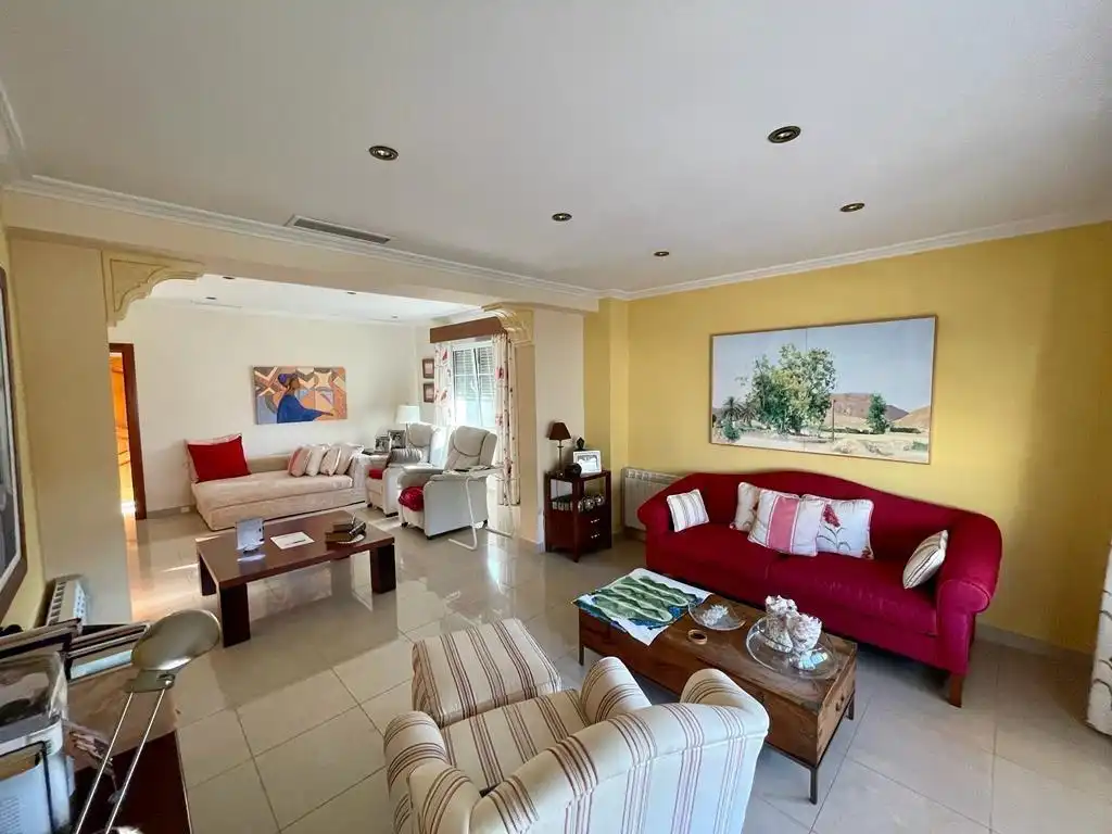 Sala d'estar de Casa o xalet en venda en Albatera amb Aire condicionat, Calefacció i Jardí privat