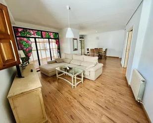 Sala d'estar de Pis en venda en  Córdoba Capital amb Aire condicionat, Calefacció i Terrassa
