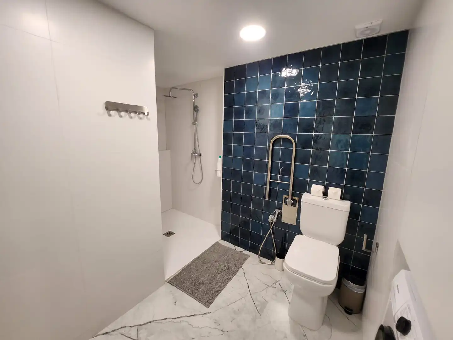 Baño de Planta baja en venta en Valencia con Aire acondicionado, Terraza y Amueblado