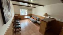 Sala d'estar de Casa o xalet en venda en Casar de Cáceres amb Aire condicionat