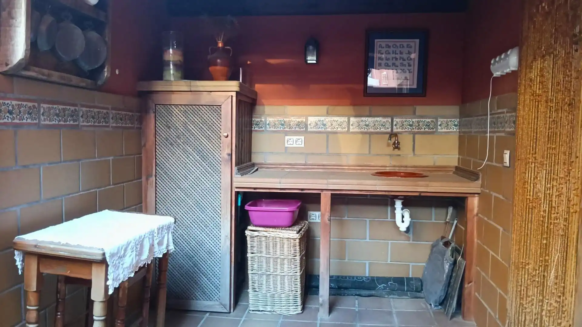 Kitchen of Detached homes for sale in San Fernando