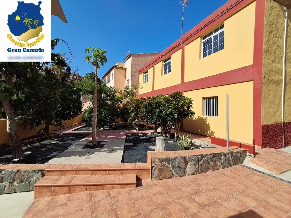 Außenansicht von Wohnung zum Verkauf in Mogán mit Privatgarten und Terrasse