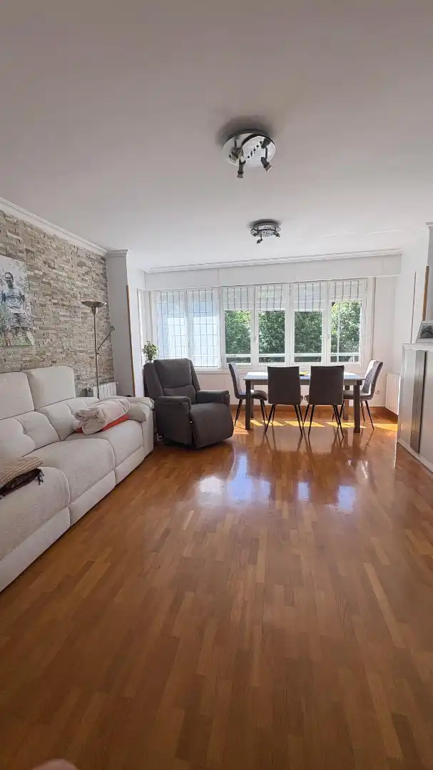 Sala de estar de Piso en venta en Usurbil con Calefacción, Terraza y Trastero