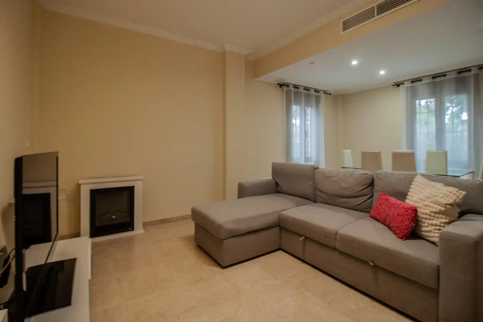 Sala d'estar de Casa o xalet de lloguer en Palomares del Río, Sevilla