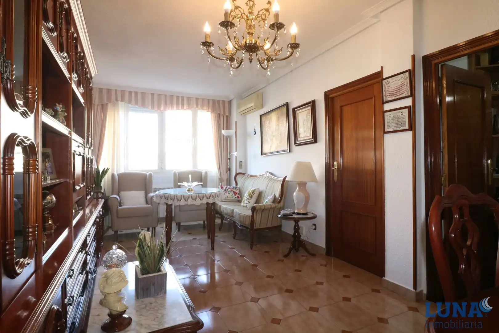 Sala d'estar de Pis en venda en Getafe amb Aire condicionat i Calefacció