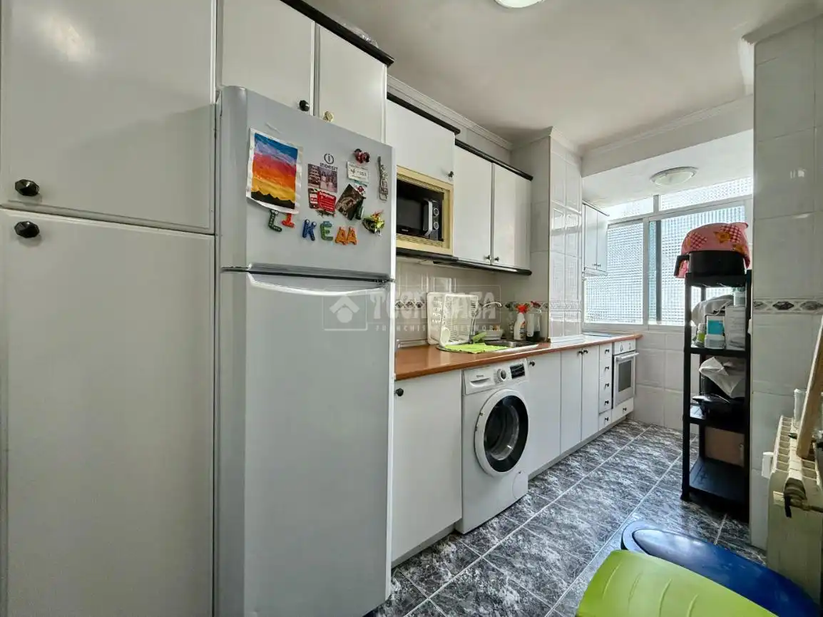 Cocina de Piso en venta en Alcalá de Henares con Calefacción y Terraza