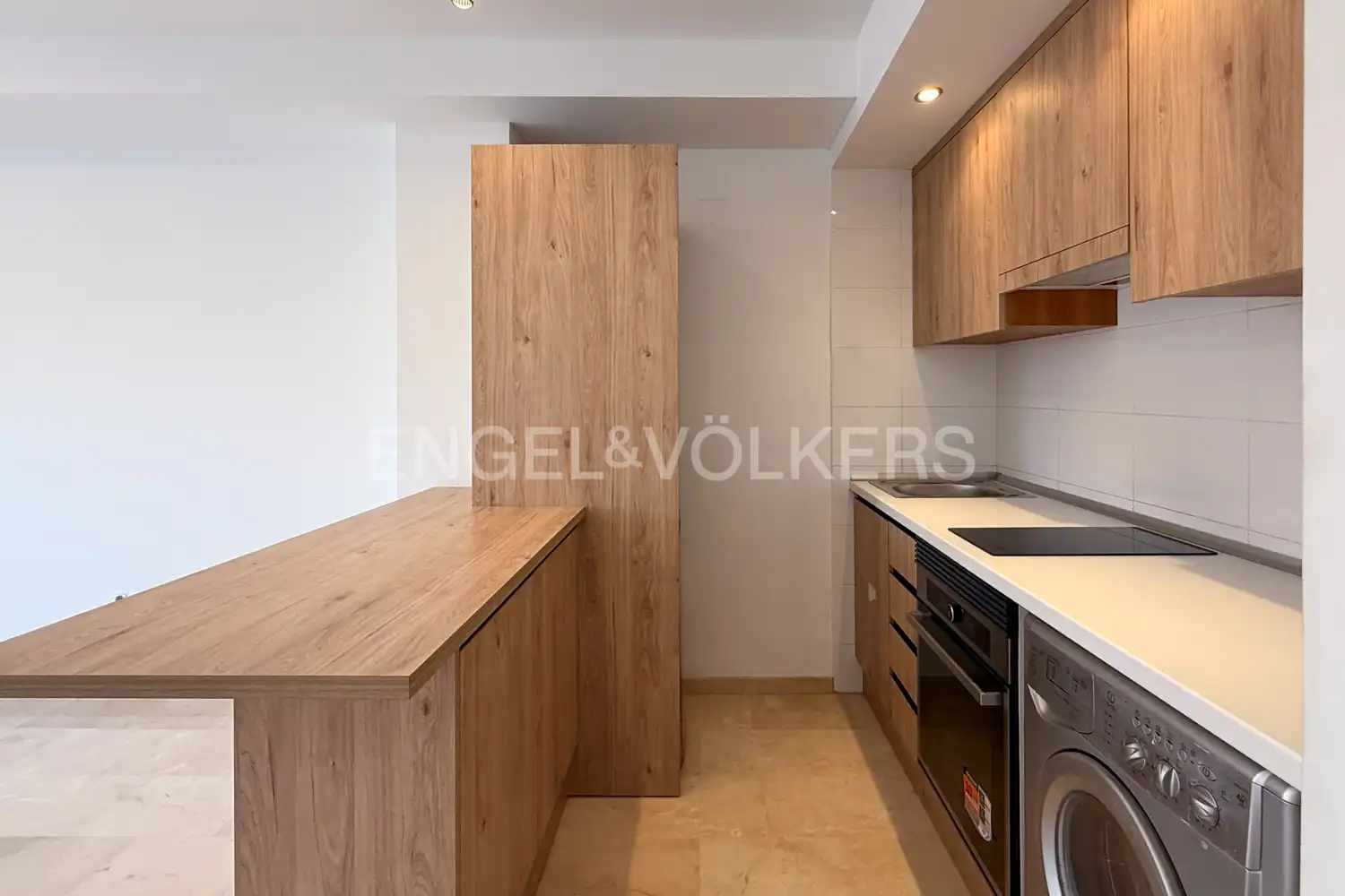 Kitchen of Flat for rent in Valencia  with Air Conditioner and Heating