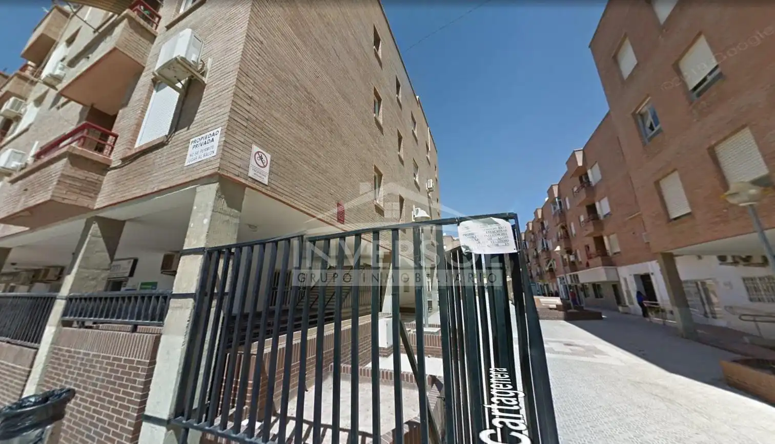 Außenansicht von Wohnung zum Verkauf in Almería mit Terrasse und Balkon