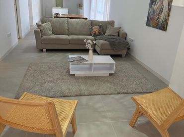 Appartamento con balcone in vendita a Centro