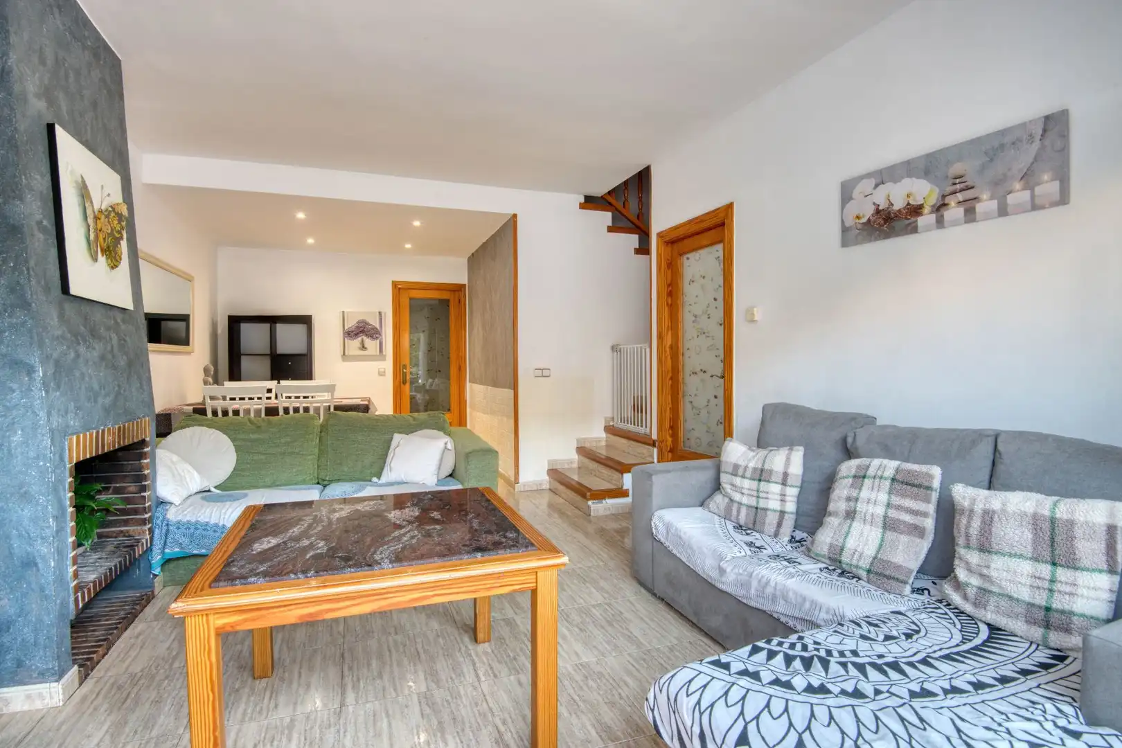 Sala de estar de Casa adosada en venta en Santa Cristina d'Aro con Calefacción, Jardín privado y Terraza