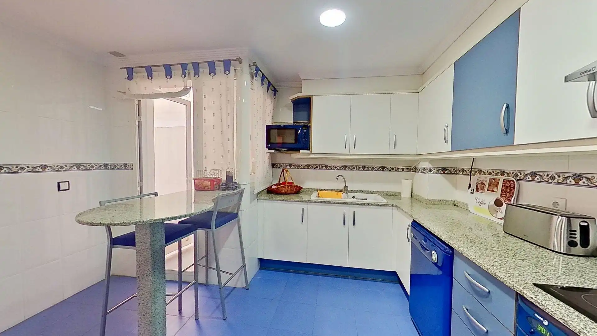 Kitchen of Flat for sale in Tavernes Blanques, Valencia