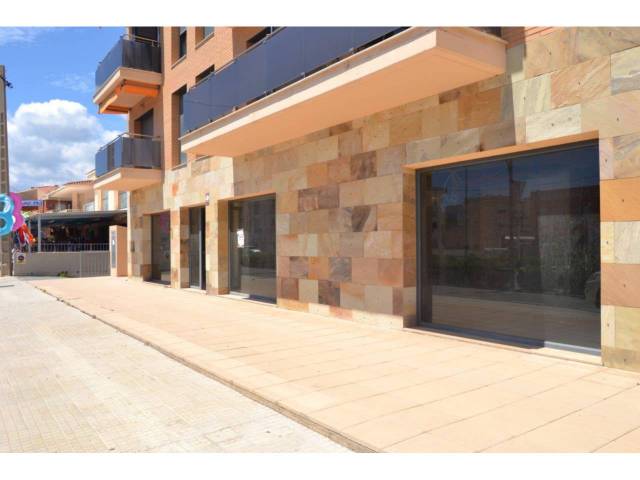 Local comercial en Alquiler en Barcelona, 52 en Centre