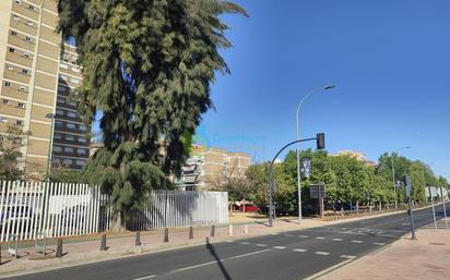 Exterior view of Flat for sale in  Sevilla Capital  with Terrace