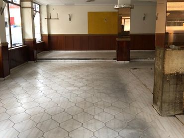 Local comercial en venda a Flores de Sil - La Placa