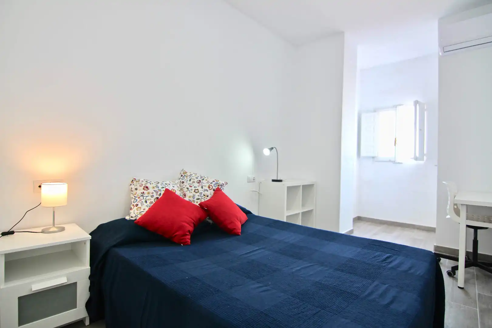 Dormitori de Àtic en venda en Cádiz amb Aire condicionat, Terrassa i Traster