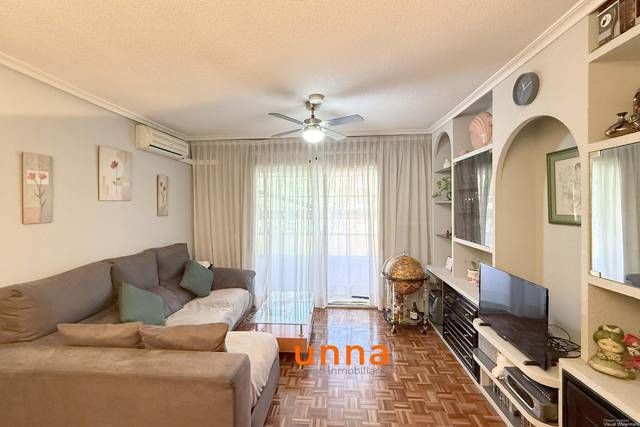 Piso en Venta en Calle AZORIN en El Soto - Azorín