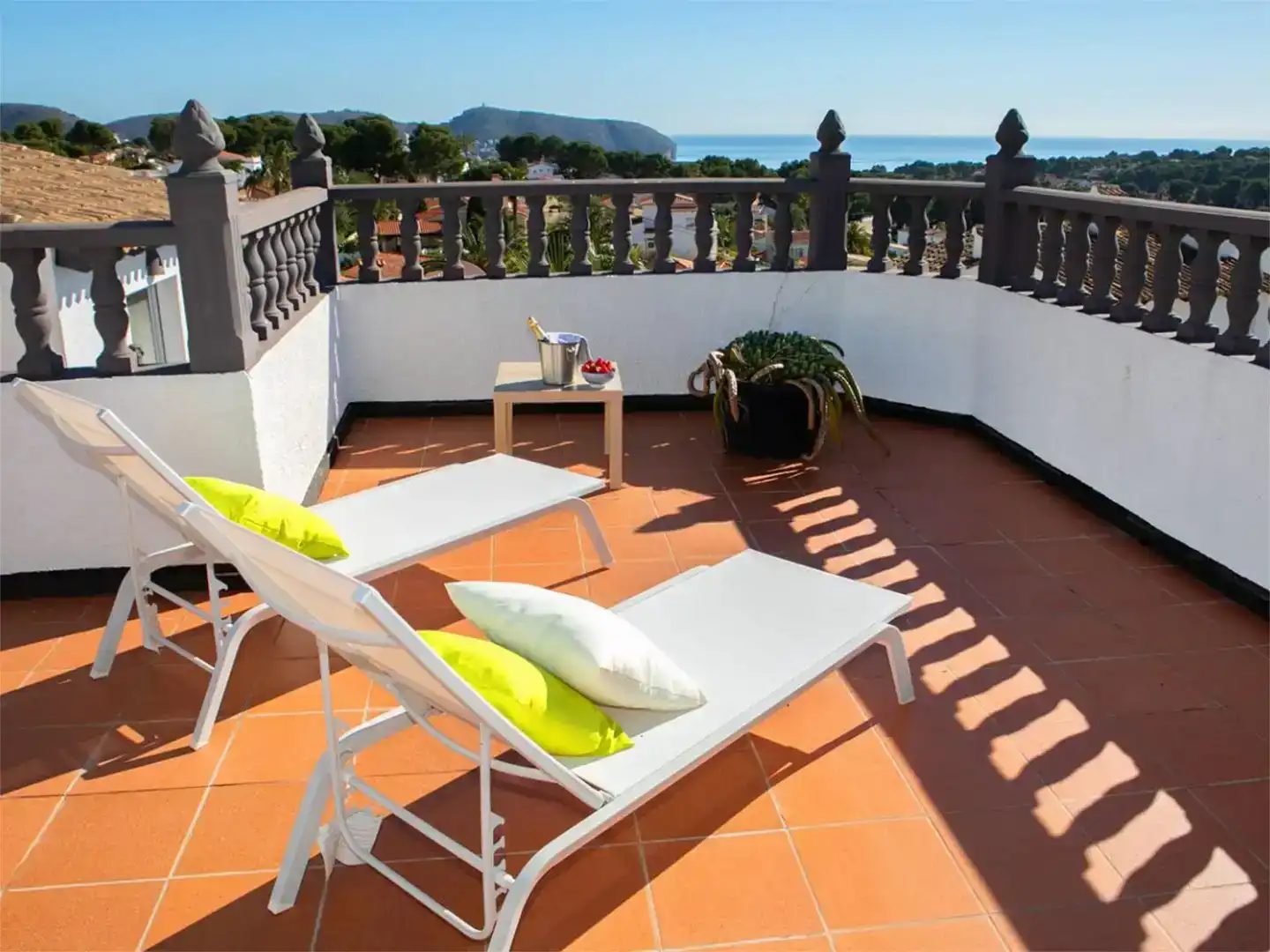 Terrassa de Casa o xalet en venda en Moraira amb Aire condicionat, Piscina i Balcó