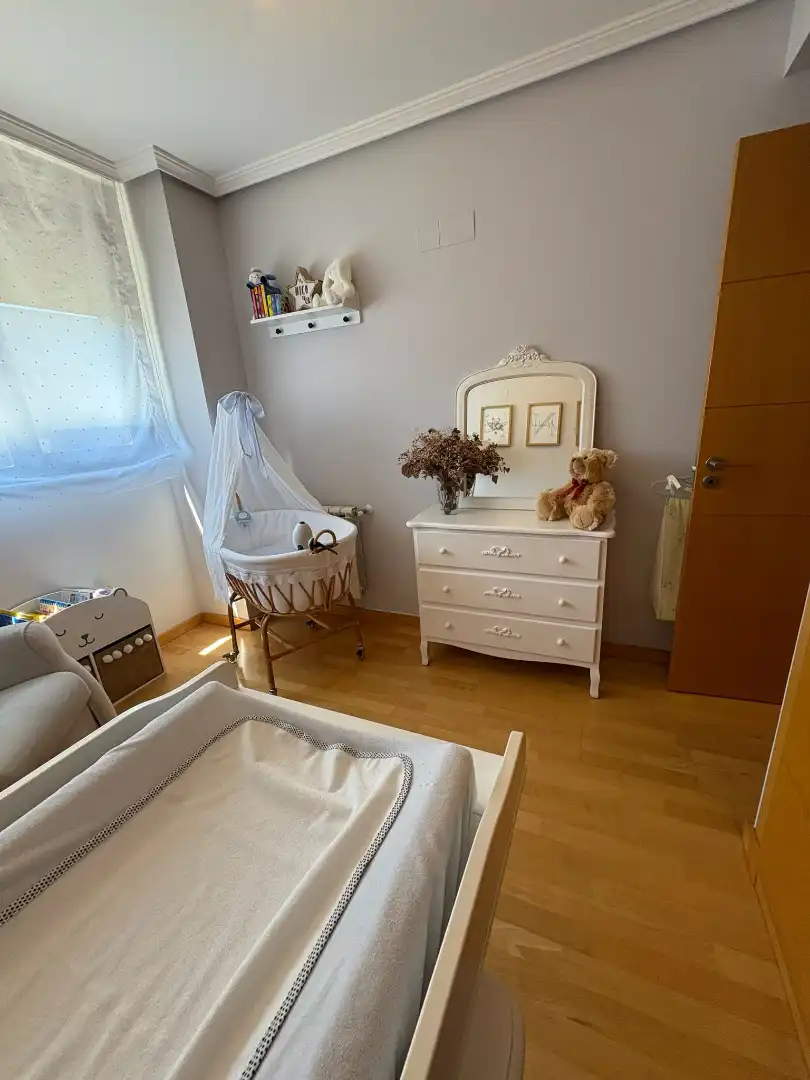 Bedroom of Flat for sale in Madrid  with Air Conditioner, Heating and Storage room