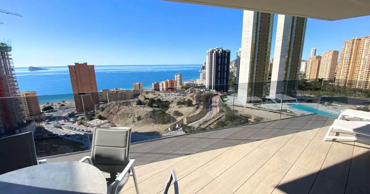 Apartment with pool for sale in Playa de Poniente, imagen 2