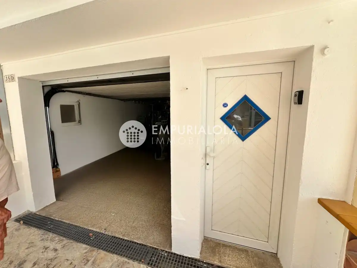 Aparcament de Casa o xalet en venda en Empuriabrava amb Aire condicionat