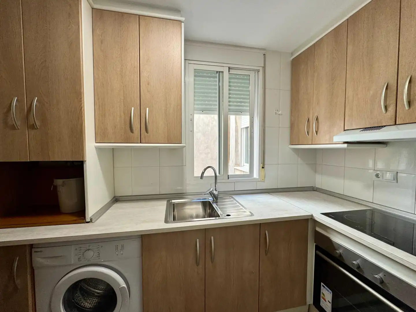 Kitchen of Apartments for rent in Armilla  with Furnished