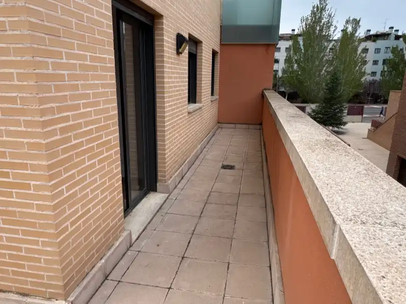 Terrasse von Wohnung zum Verkauf in Ensanche - Fuenfresca