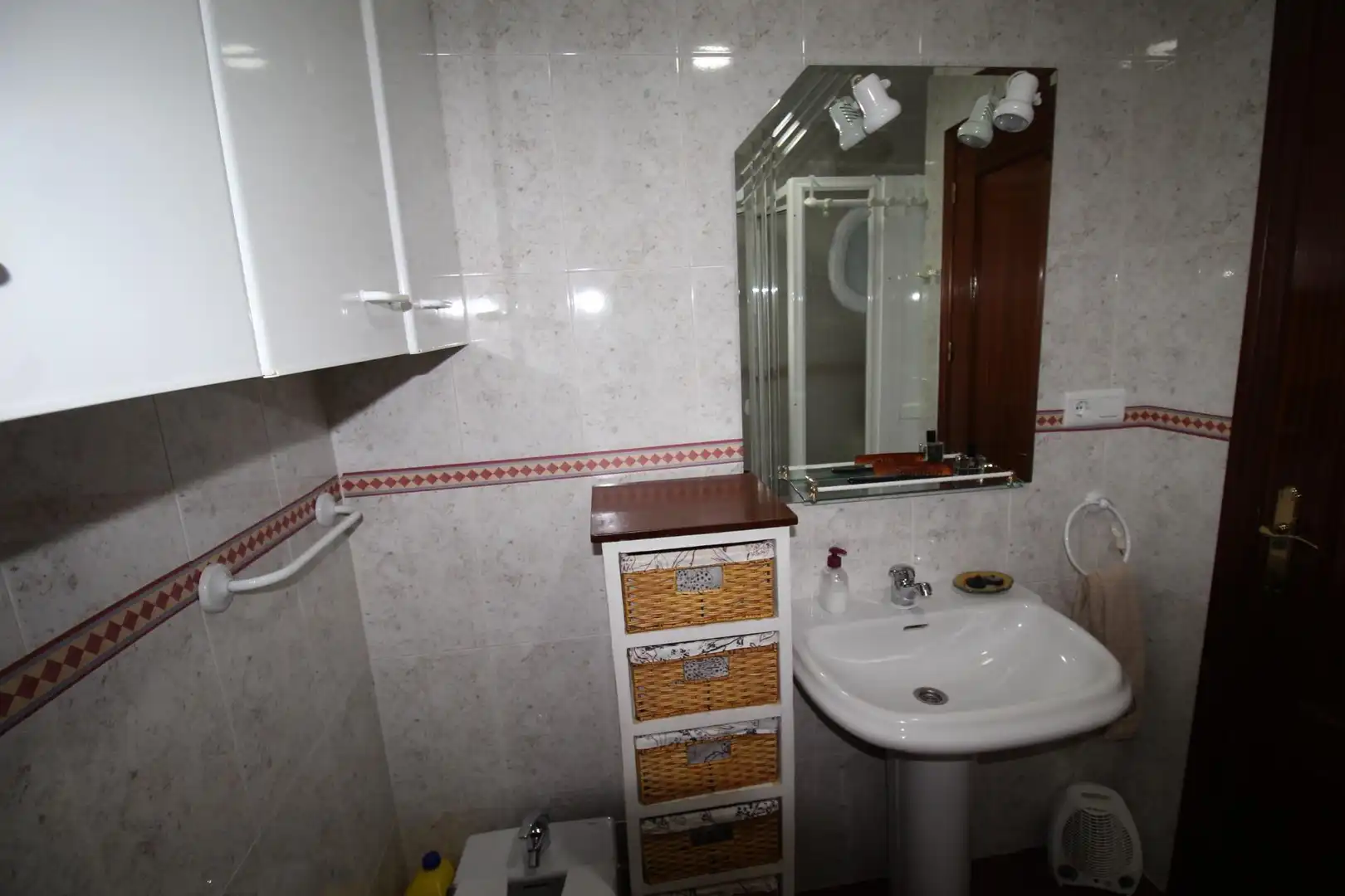 Baño de Piso en venta en Puertollano con Aire acondicionado, Calefacción y Amueblado