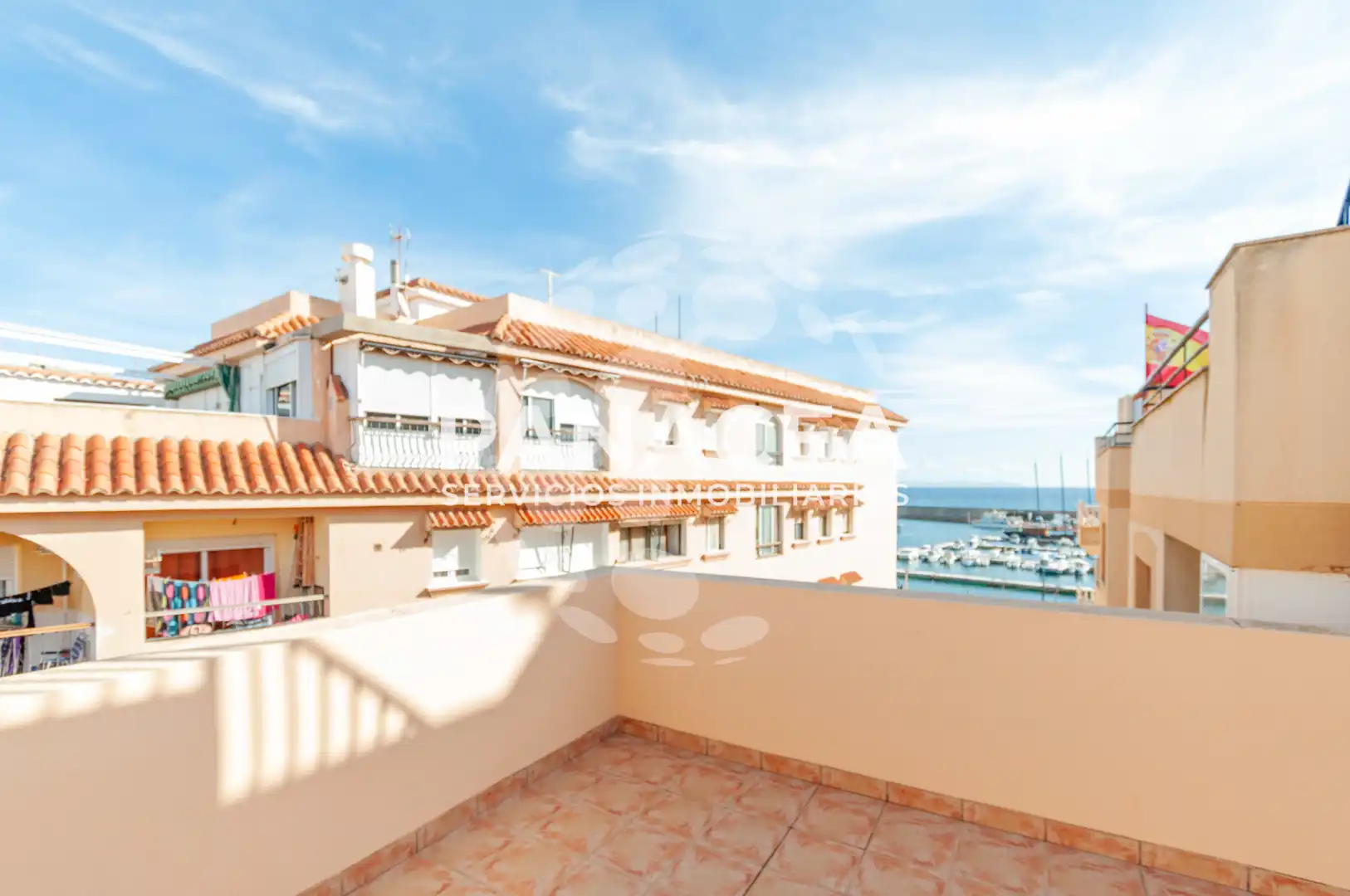 Vista exterior de Ático en venta en Roquetas de Mar con Terraza y Amueblado