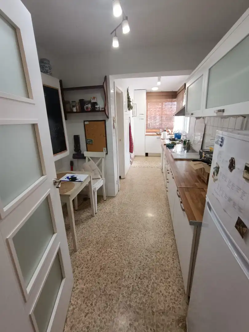 Cuina de Pis en venda en Sevilla amb Aire condicionat, Jardí privat i Terrassa
