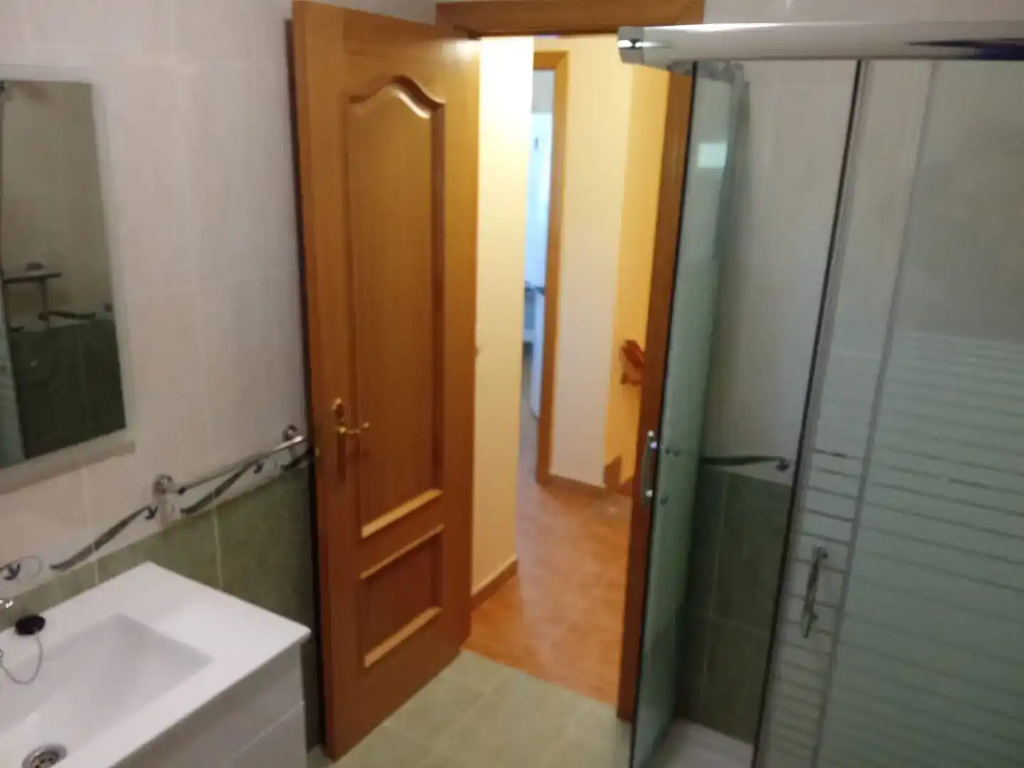 Bany de Casa adosada en venda en San Justo amb Jardí privat, Traster i Moblat