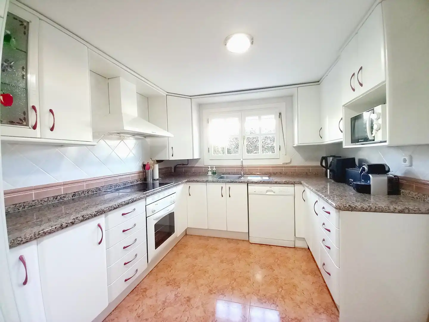 Kitchen of Houses for sale in L'Alfàs del Pi  with Air Conditioner, Private garden and Terrace