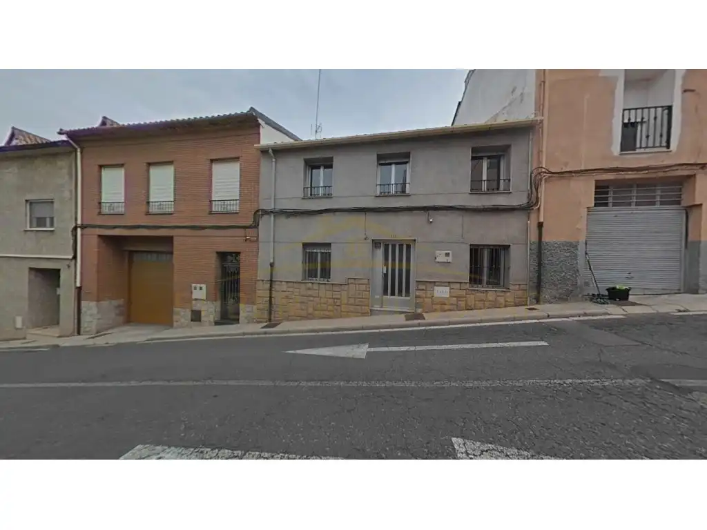 Haus zum Verkauf in Calle Serrella 58