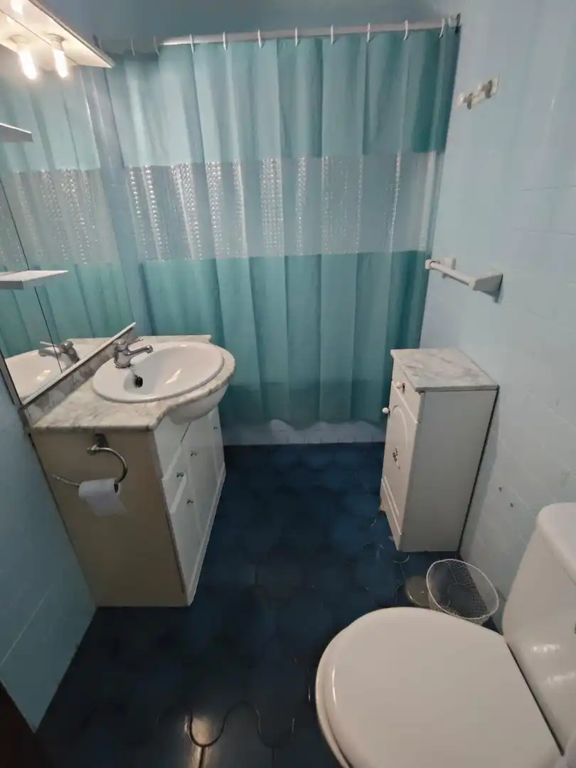 Badezimmer von Wohnung zum Verkauf in Alicante / Alacant mit Klimaanlage, Parkett und Terrasse