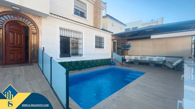 Casa-chalet en Venta en La Zenia