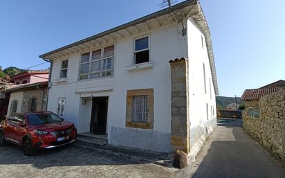 Exterior view of Single-family semi-detached for sale in Alfoz de Lloredo  with Private garden and Parquet flooring