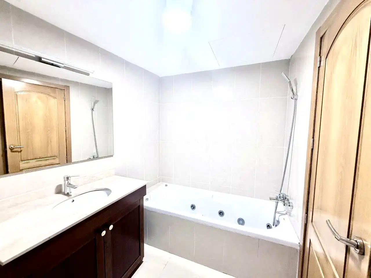 Badezimmer von Wohnung zur Miete in Marratxí mit Klimaanlage, Heizung und Terrasse