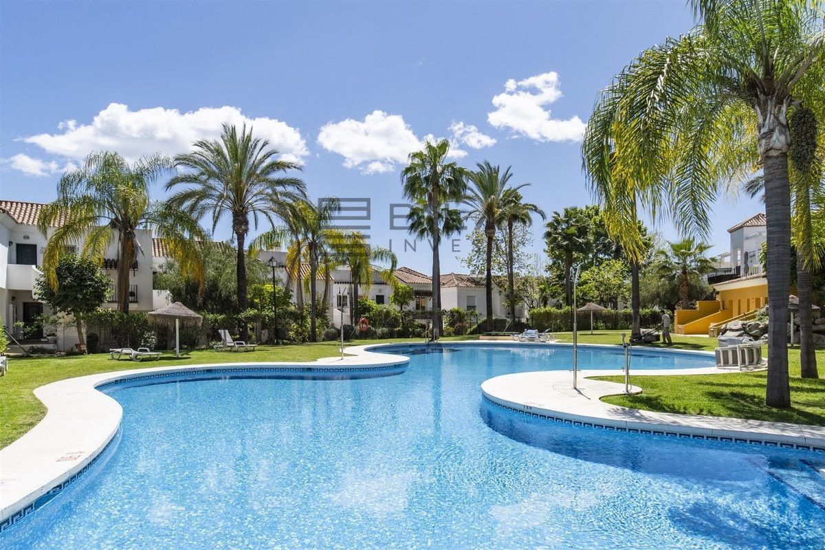 Swimming pool of Flat for sale in Marbella  with Air Conditioner, Swimming Pool and Community pool