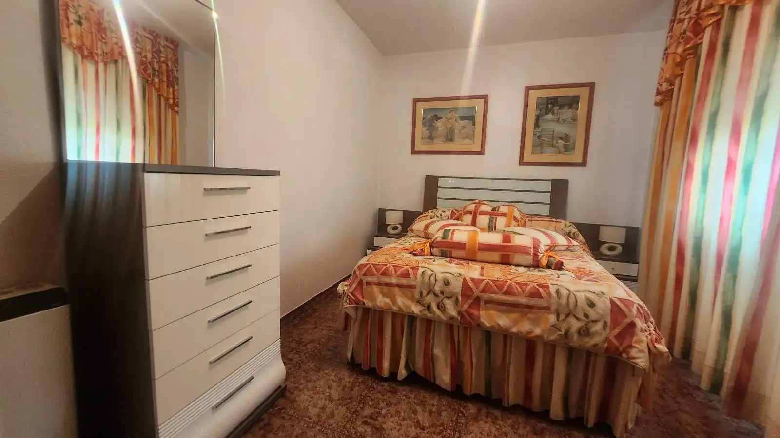 Schlafzimmer von Residential zum Verkauf in Hormigos