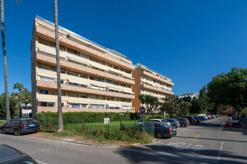 Außenansicht von Maisonette zum Verkauf in Marbella mit Klimaanlage, Möbliert und Internet