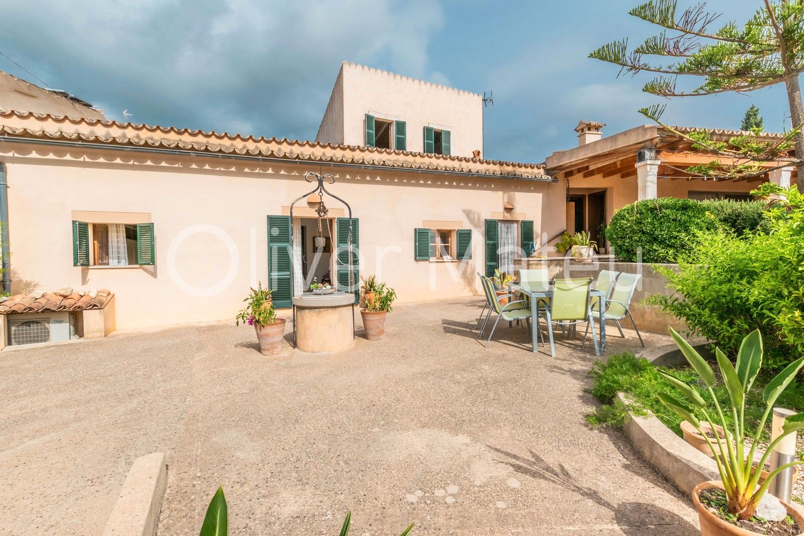 Exterior view of House or chalet for sale in  Palma de Mallorca  with Air Conditioner, Private garden and Terrace