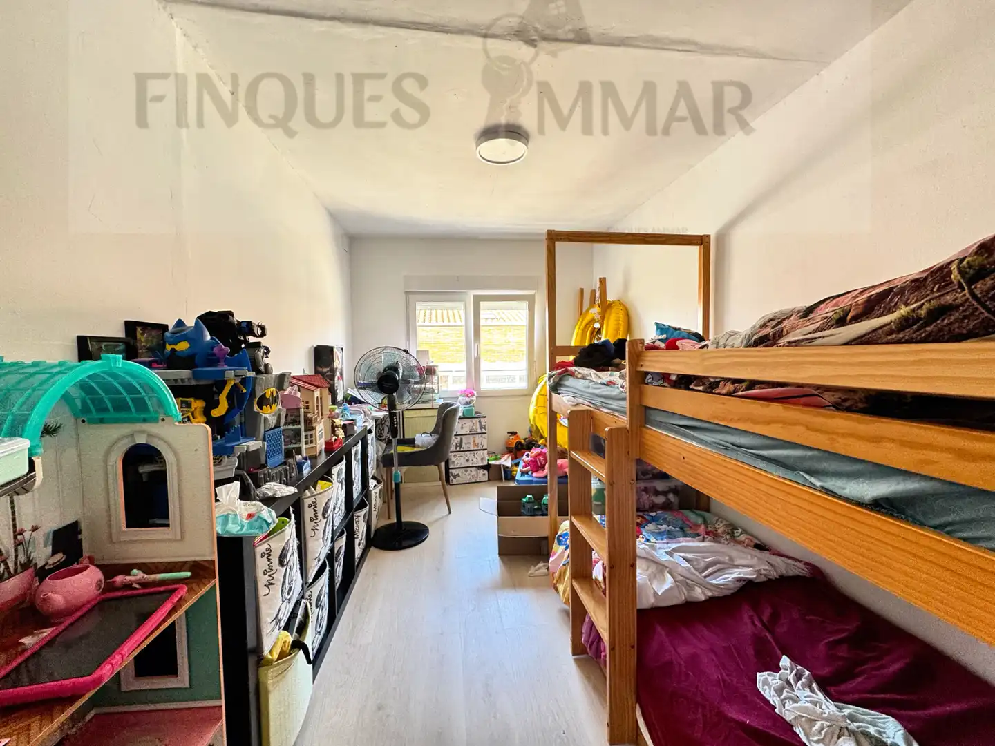 Habitación de Piso en venta en Blanes con Terraza, Amueblado y Horno