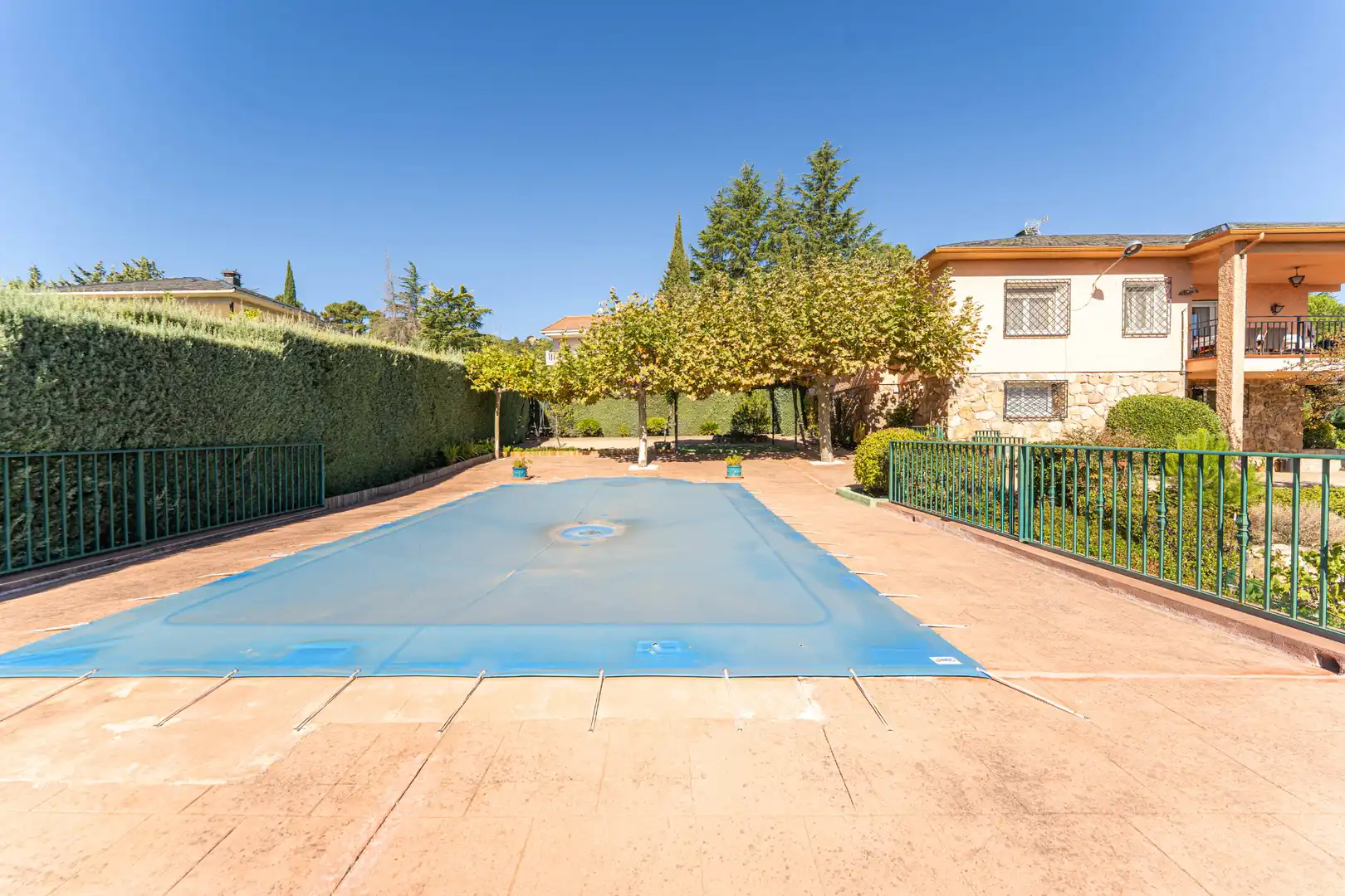 Swimming pool of Houses for sale in Guadarrama  with Air Conditioner, Heating and Private garden