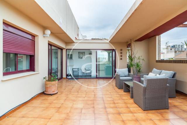 Ático en Alquiler en Passatge de Ventura Feliu en Arrancapins