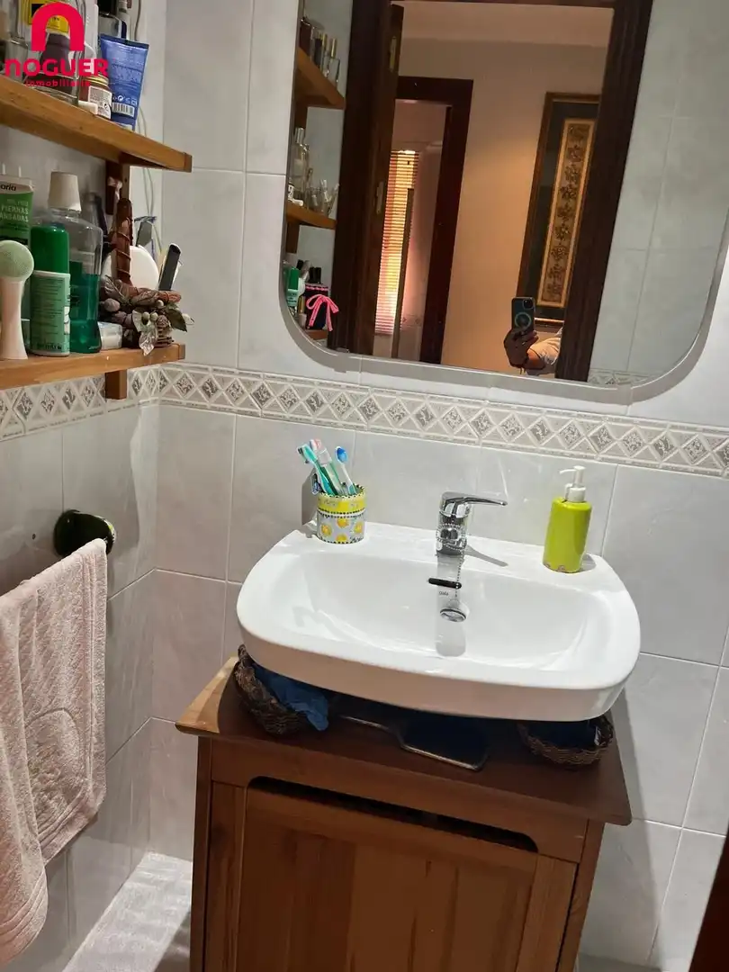 Badezimmer von Wohnung zum Verkauf in Córdoba mit Klimaanlage, Heizung und Terrasse