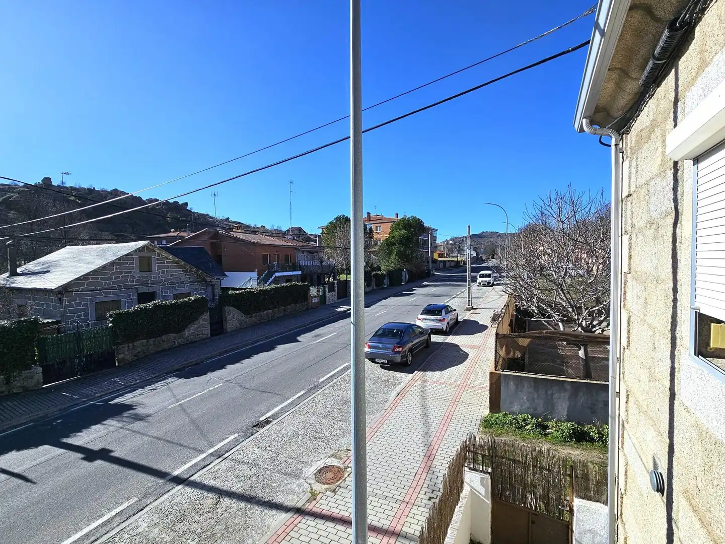 Vista exterior de Casa o xalet en venda en Navarredondilla amb Traster i Moblat