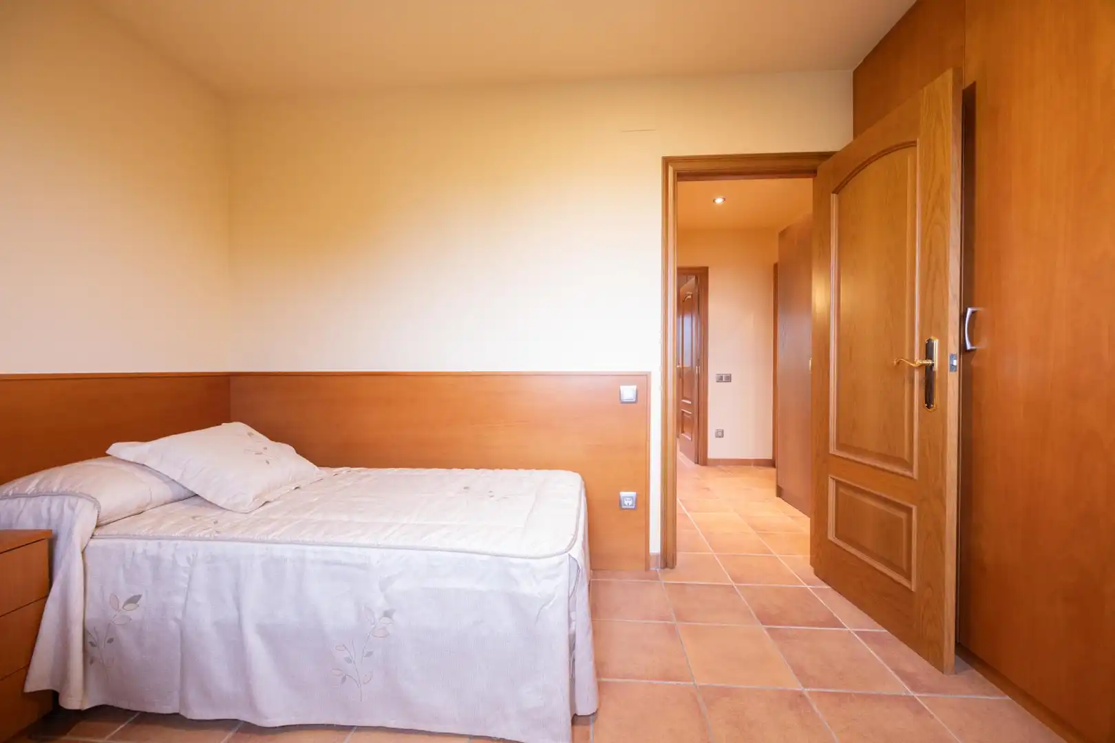 Dormitori de Casa o xalet en venda en L'Esquirol amb Calefacció, Jardí privat i Terrassa