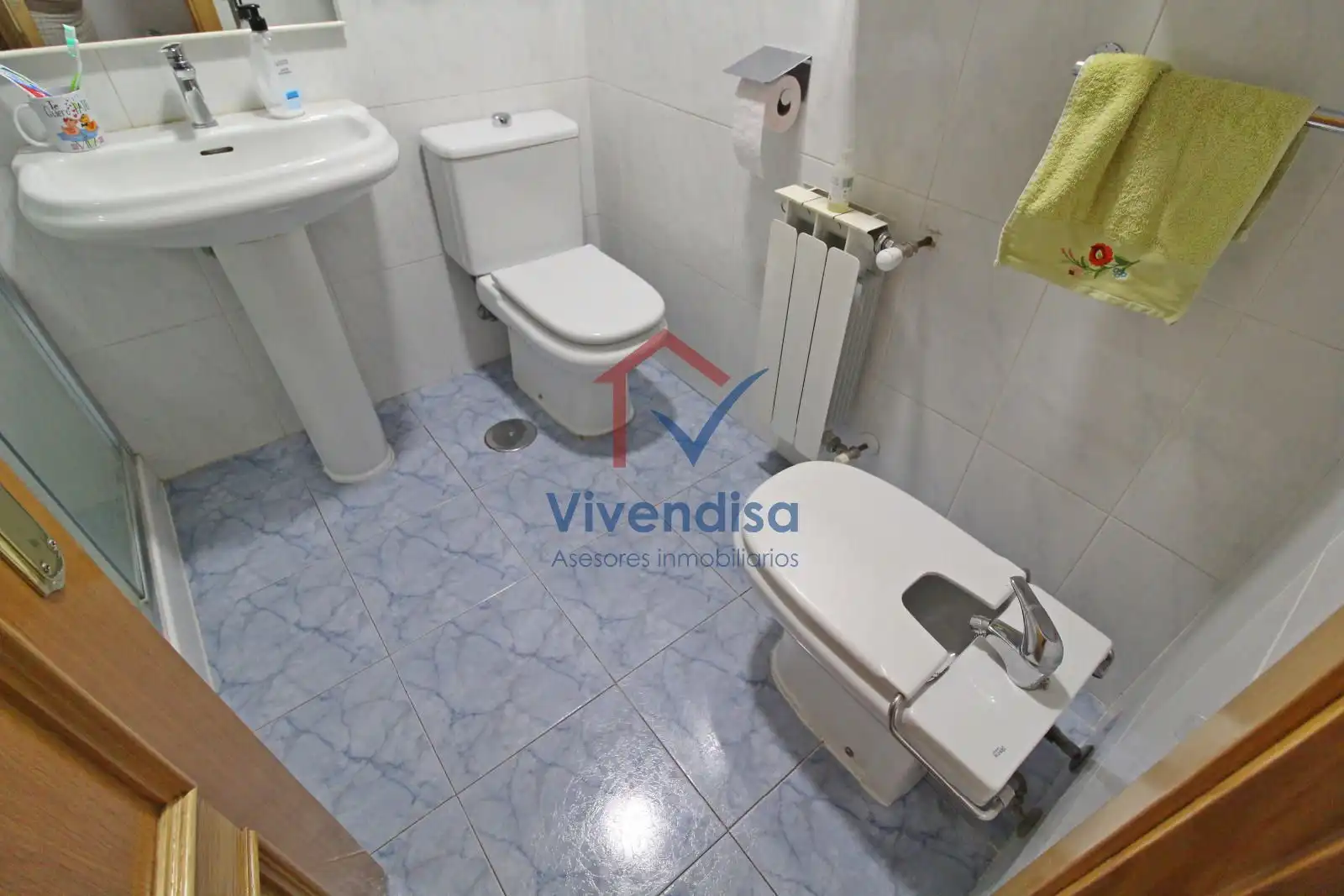 Bany de Pis en venda en Guadalajara amb Calefacció i Terrassa