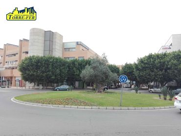Bureau avec ascenseur à louer à Plaza DALIAS. EDIFICIO CELULOSA III 2